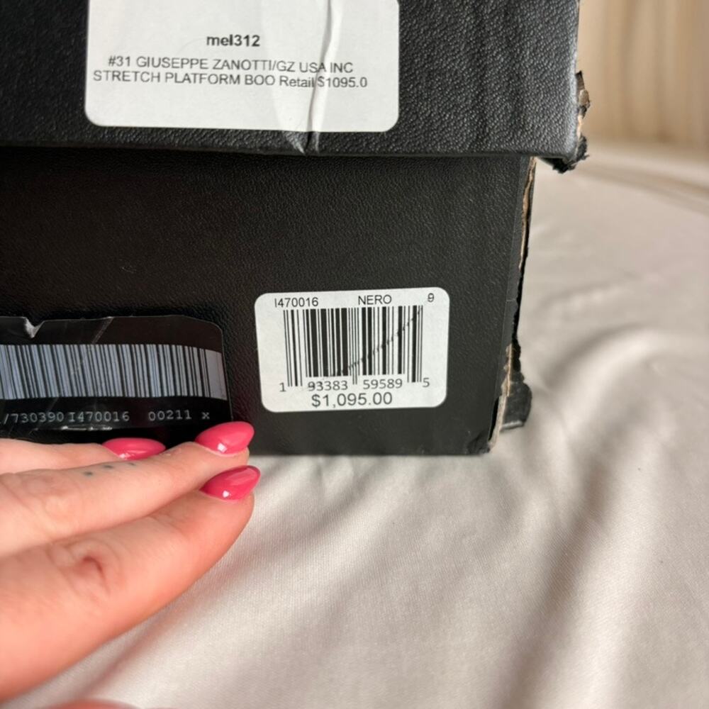 Giuseppe Zanotti Bonny Stretch Boot in Nero - Store Floor Model, Size 39 - Picture 10 of 16